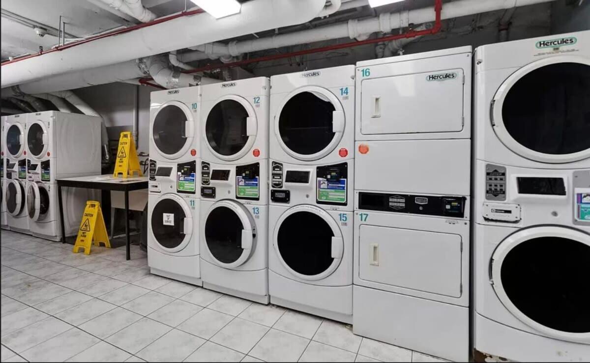 73-819 New Uws Doorman Gym Pangsapuri